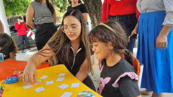 Notícia: Pedagogia além da escola: estagiários vivenciam experiências no ambiente hospitalar da Santa Casa